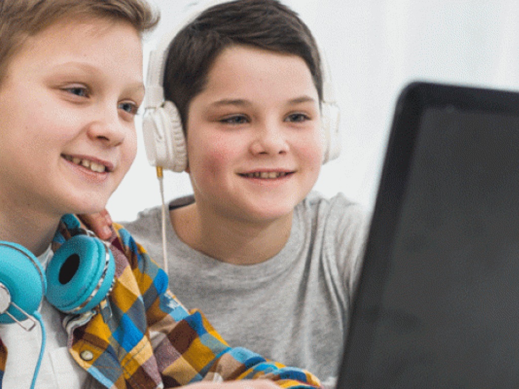 Παιδιά και τεχνολογία – Πώς να την αξιοποιήσετε δημιουργικά